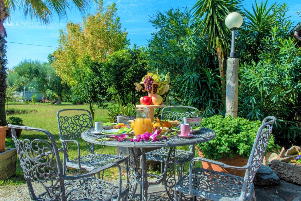 Hostly - Country House Donoratico - Only For Families Exterior photo